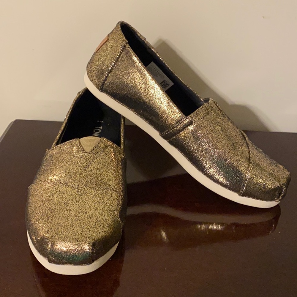 TOMS sz 6 EUC
